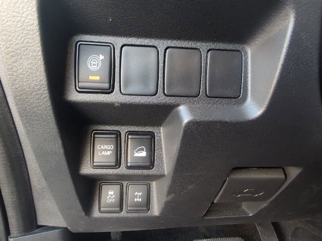 Used 2022 Nissan Frontier PRO-4X w/ Technology Package AWD/4WD image 26