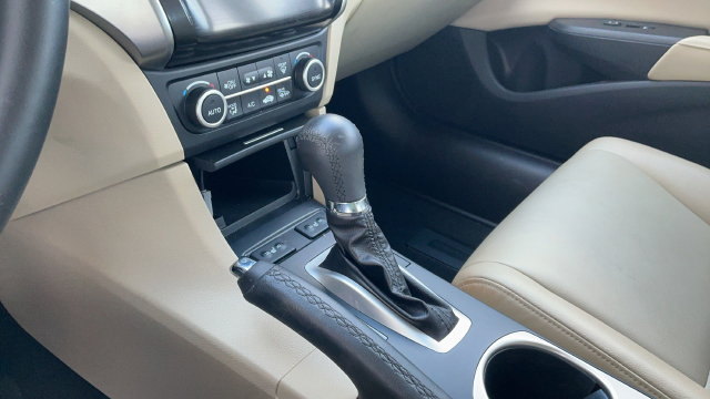 Used 2017 Acura ILX FWD image 17