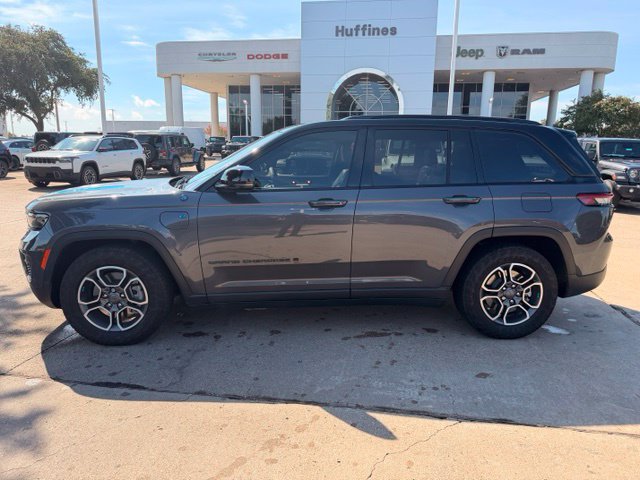 Certified 2023 Jeep Grand Cherokee Trailhawk AWD/4WD image 4