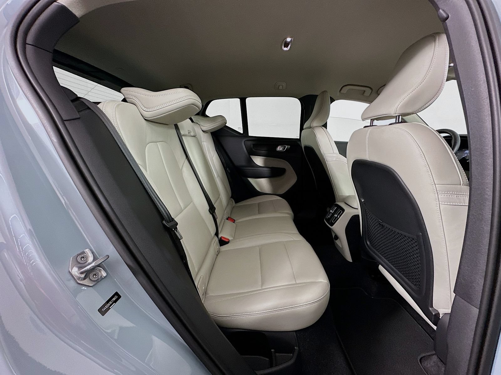 Used 2019 Volvo XC40 T5 Momentum AWD/4WD image 27