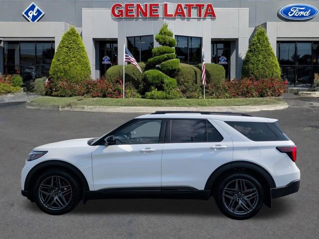 Used 2025 Ford Explorer ST AWD/4WD image 13
