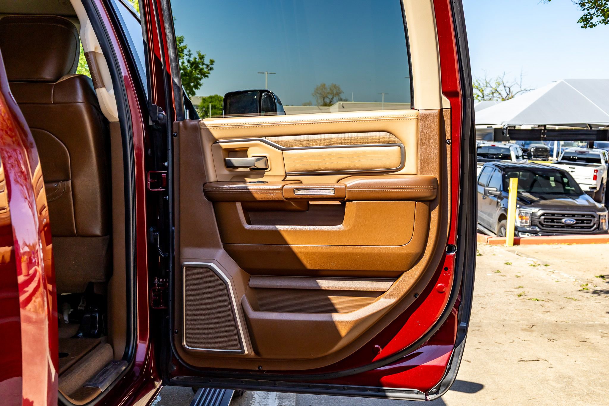 Used 2019 RAM 3500 Limited image 37