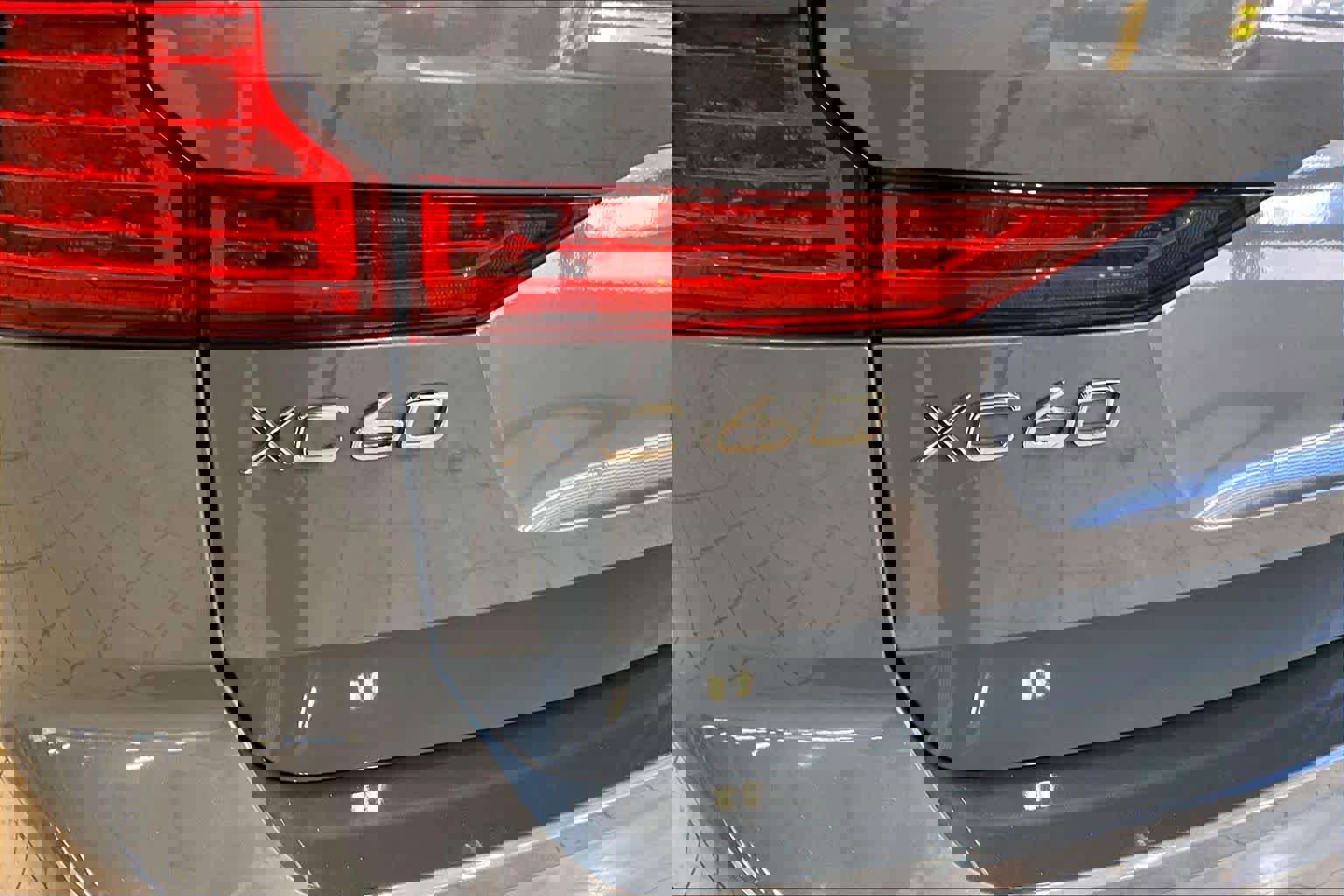 Used 2023 Volvo XC60 B5 Plus w/ Climate Package image 31