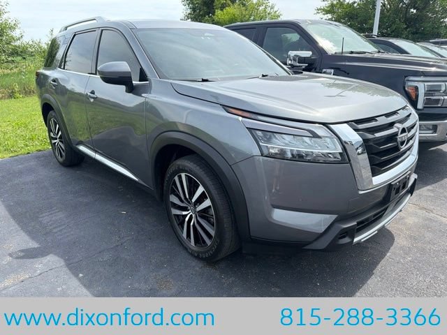 Used 2023 Nissan Pathfinder Platinum AWD/4WD image 9