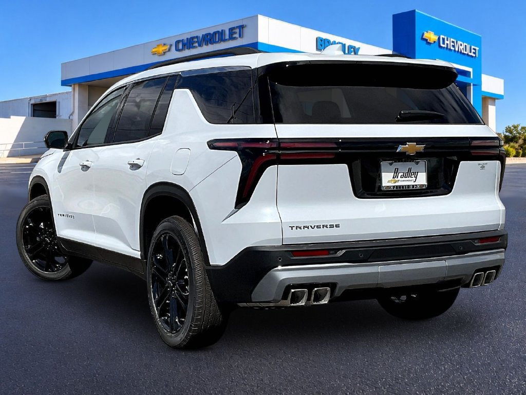 New 2027 Chevrolet Traverse LT w/ Driver Confidence Package FWD image 3