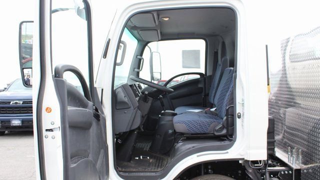 New 2024 Chevrolet Low Cab Forward image 6