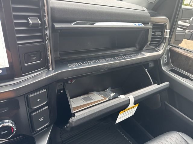 New 2026 Ford F250 Lariat w/ Black Appearance Package image 30