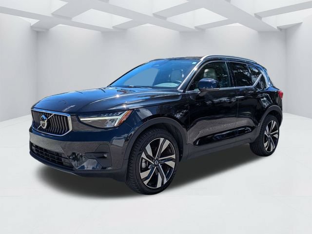 Certified 2023 Volvo XC40 B5 Plus w/ Protection Package Premier AWD/4WD image 10