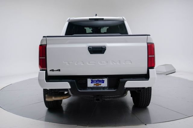 Used 2024 Toyota Tacoma TRD Off-Road AWD/4WD image 5