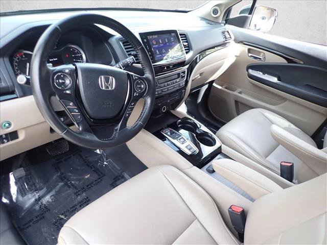Used 2016 Honda Pilot Touring image 11