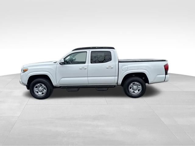 Used 2023 Toyota Tacoma SR video 2