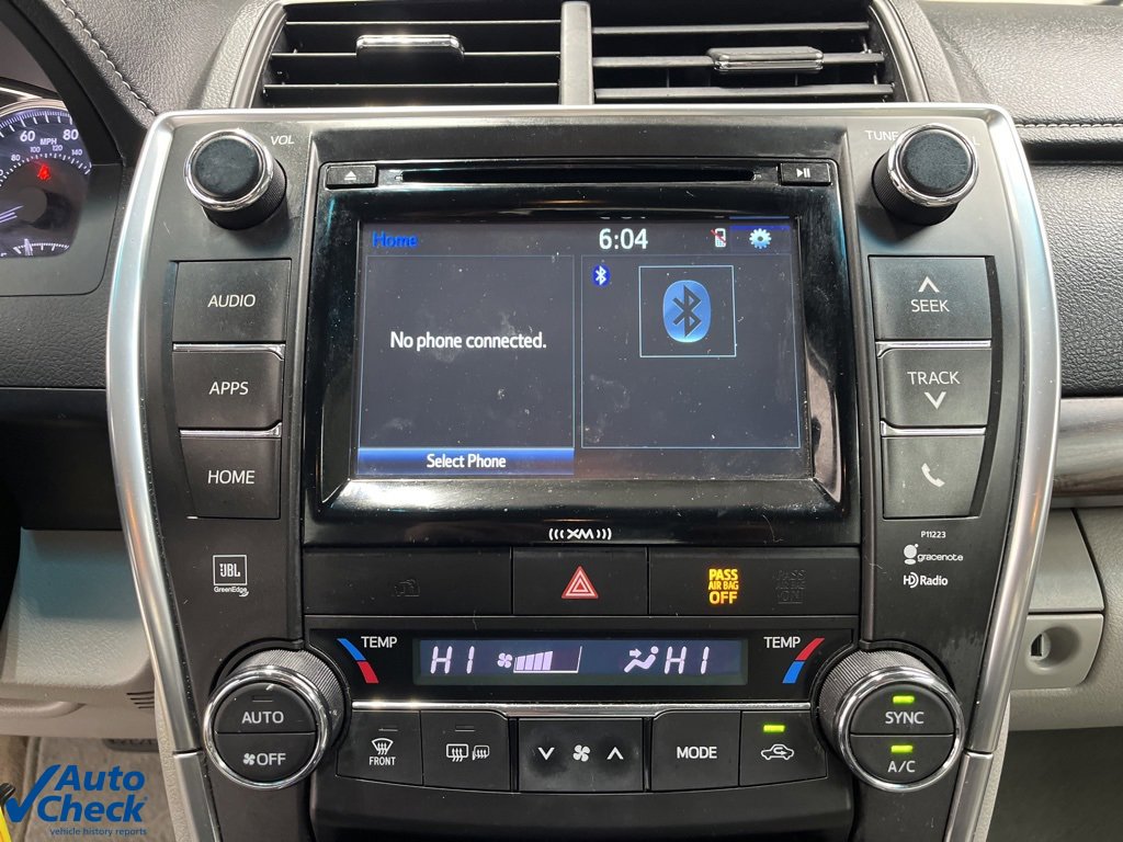 Used 2017 Toyota Camry XLE image 15