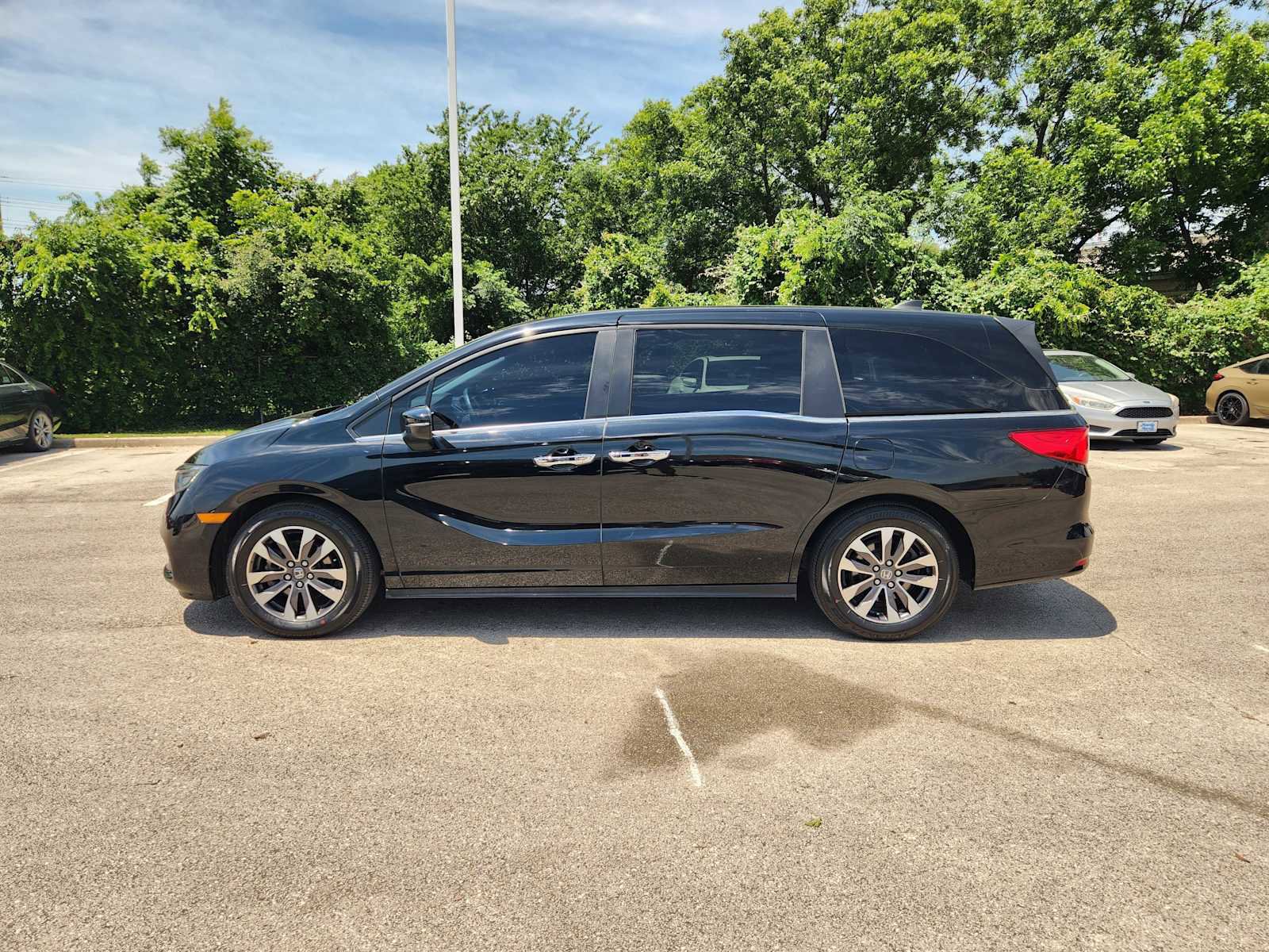 Certified 2024 Honda Odyssey EX-L image 4