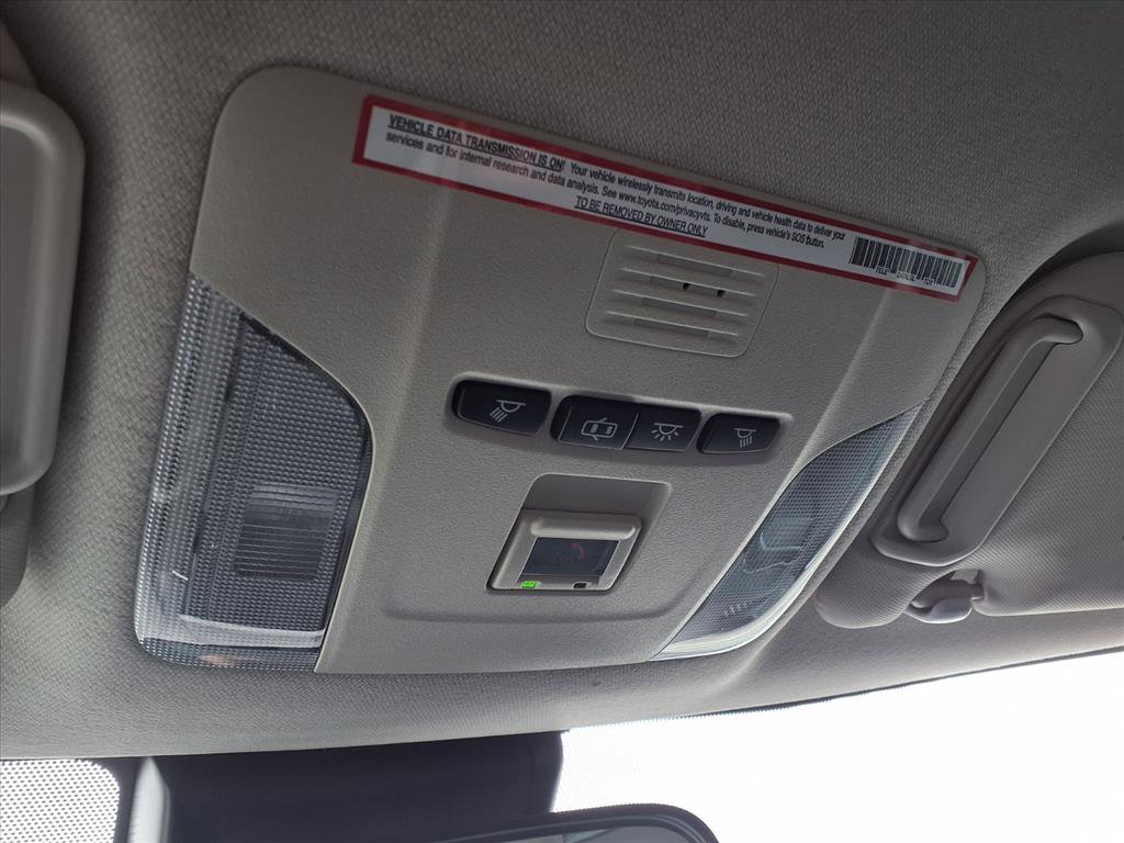 Used 2022 Toyota Corolla LE image 17