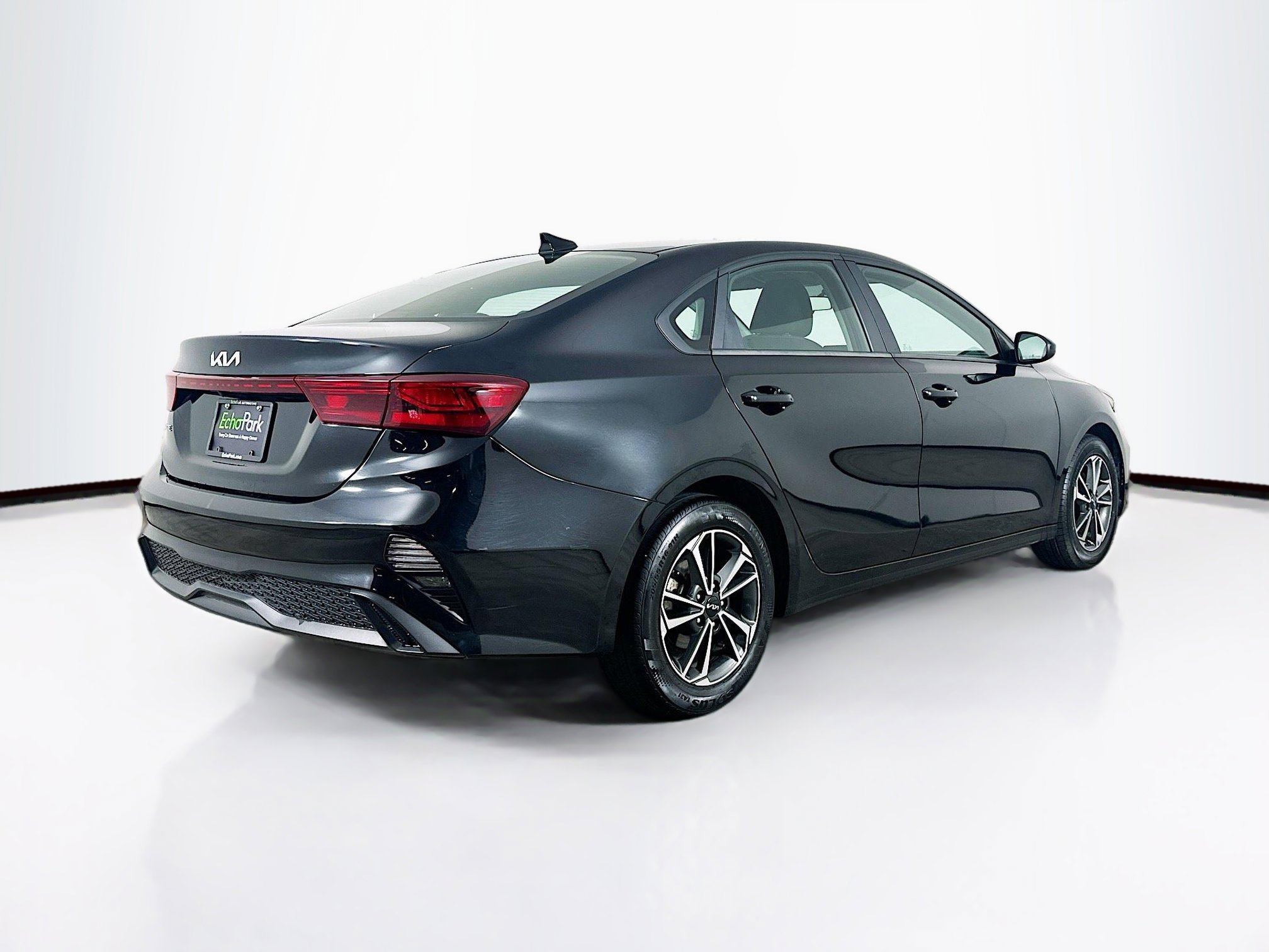 Used 2024 Kia Forte LXS image 9