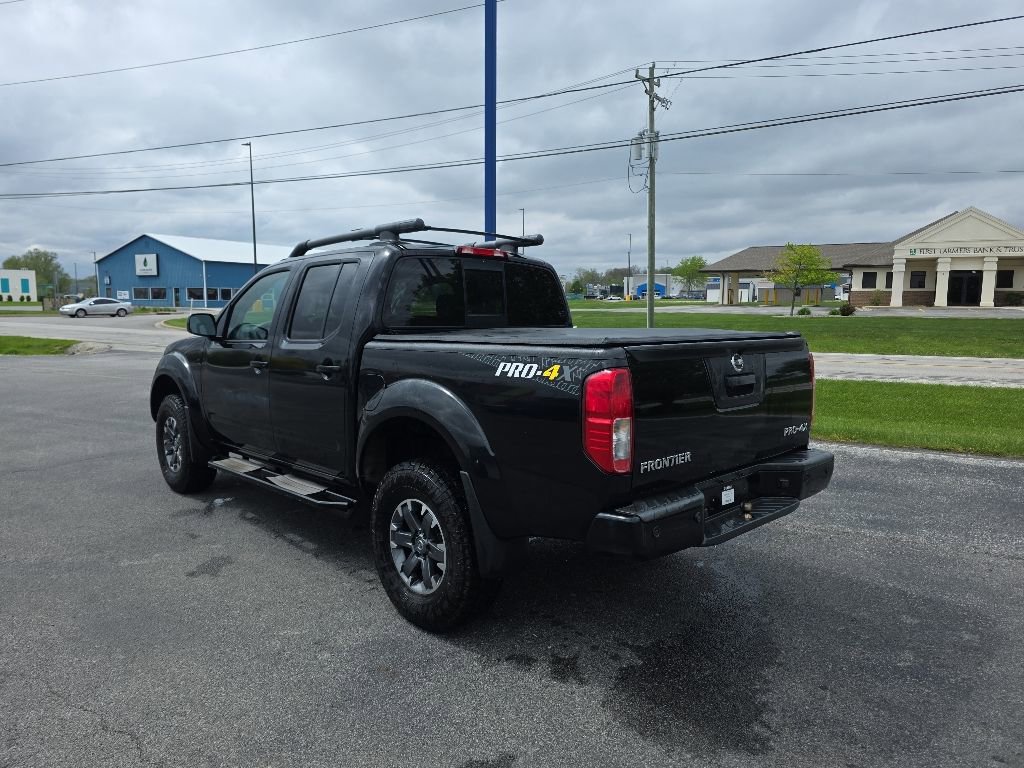 Used 2017 Nissan Frontier PRO-4X AWD/4WD image 3