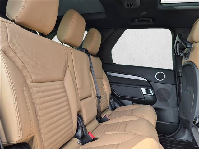 New 2026 Land Rover Discovery Limited Edition AWD/4WD image 24