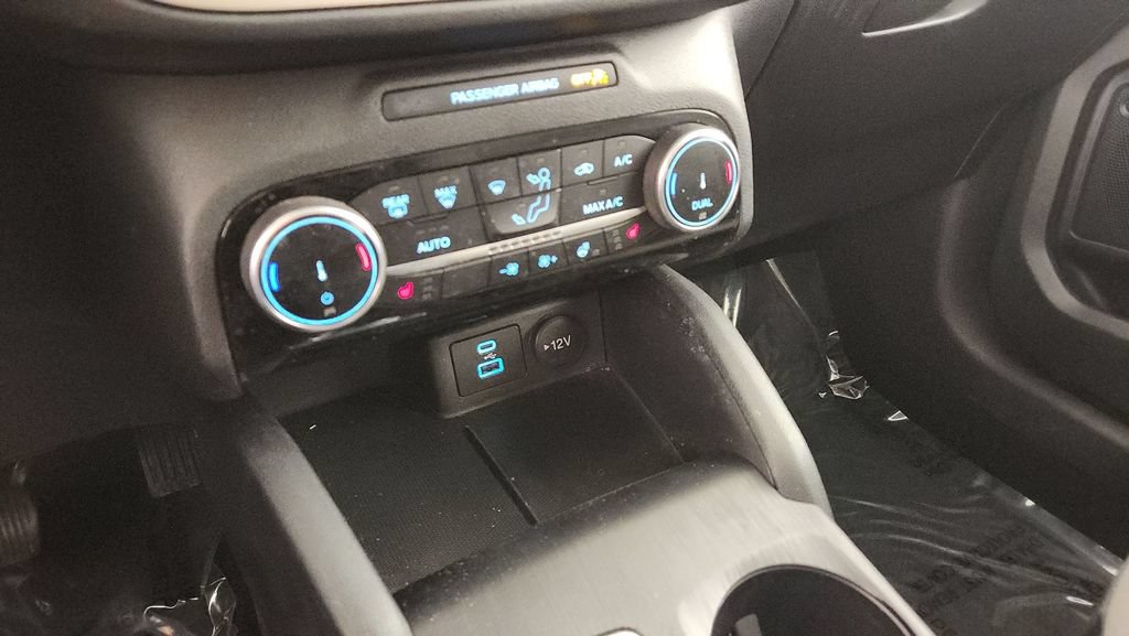 Used 2022 Ford Escape SE w/ Convenience Package AWD/4WD image 17