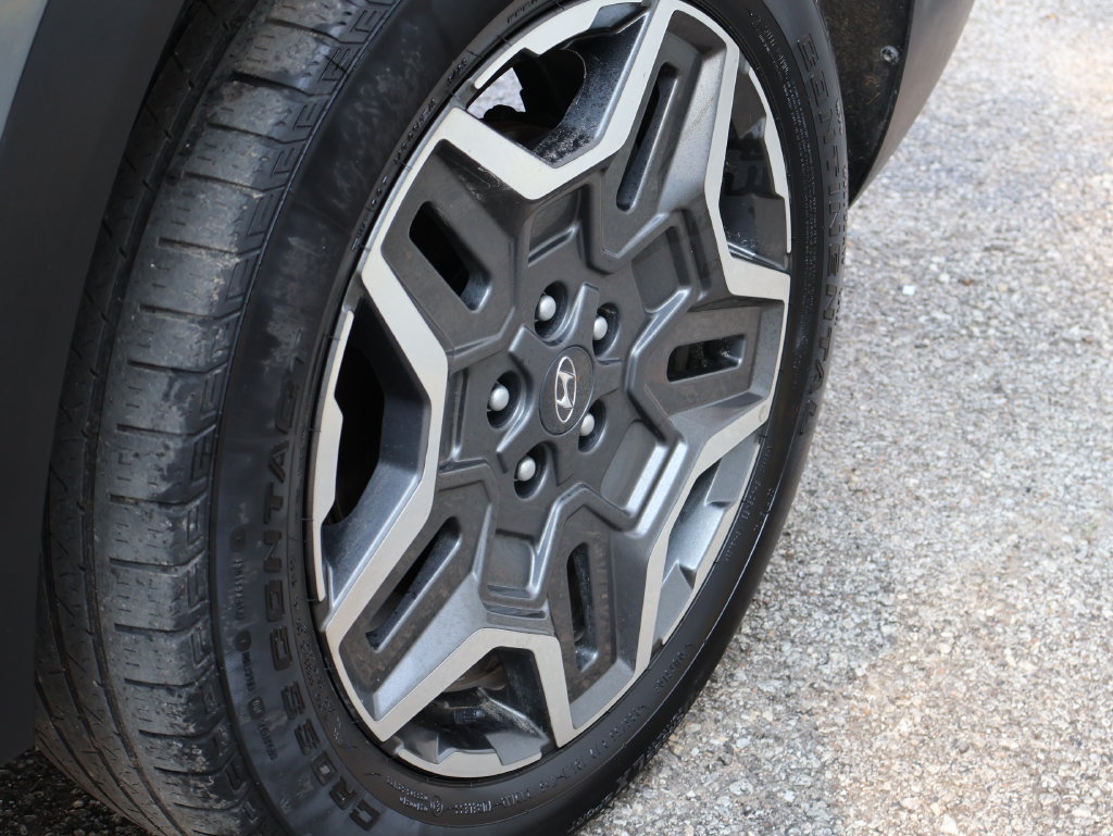 Used 2023 Hyundai Santa Fe Limited AWD/4WD image 47