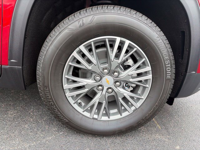 New 2027 Chevrolet Traverse LT w/ LPO, Cargo Package FWD image 19