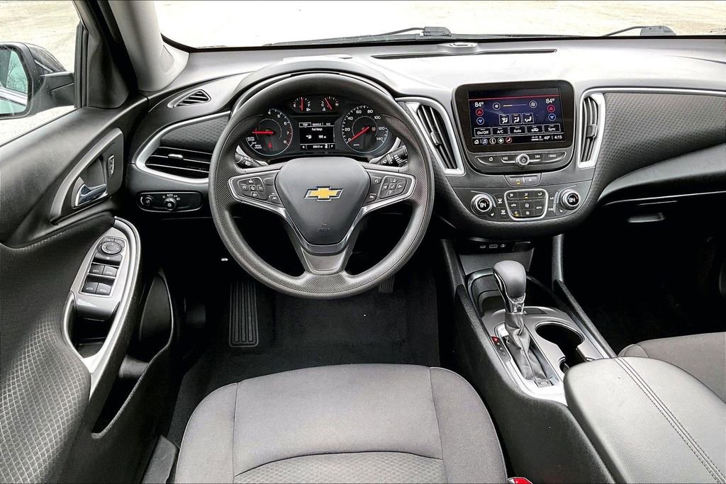 Used 2023 Chevrolet Malibu LT FWD image 5
