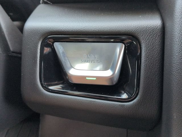 Used 2025 GMC Yukon Denali AWD/4WD image 19