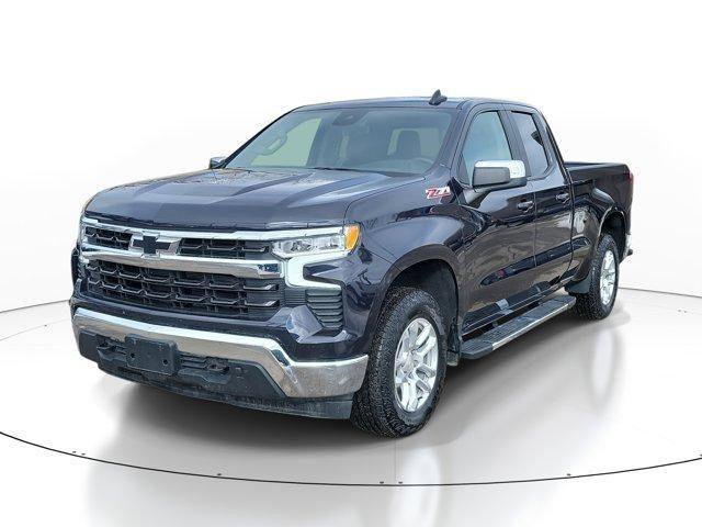 Used 2022 Chevrolet Silverado 1500 LT image 2