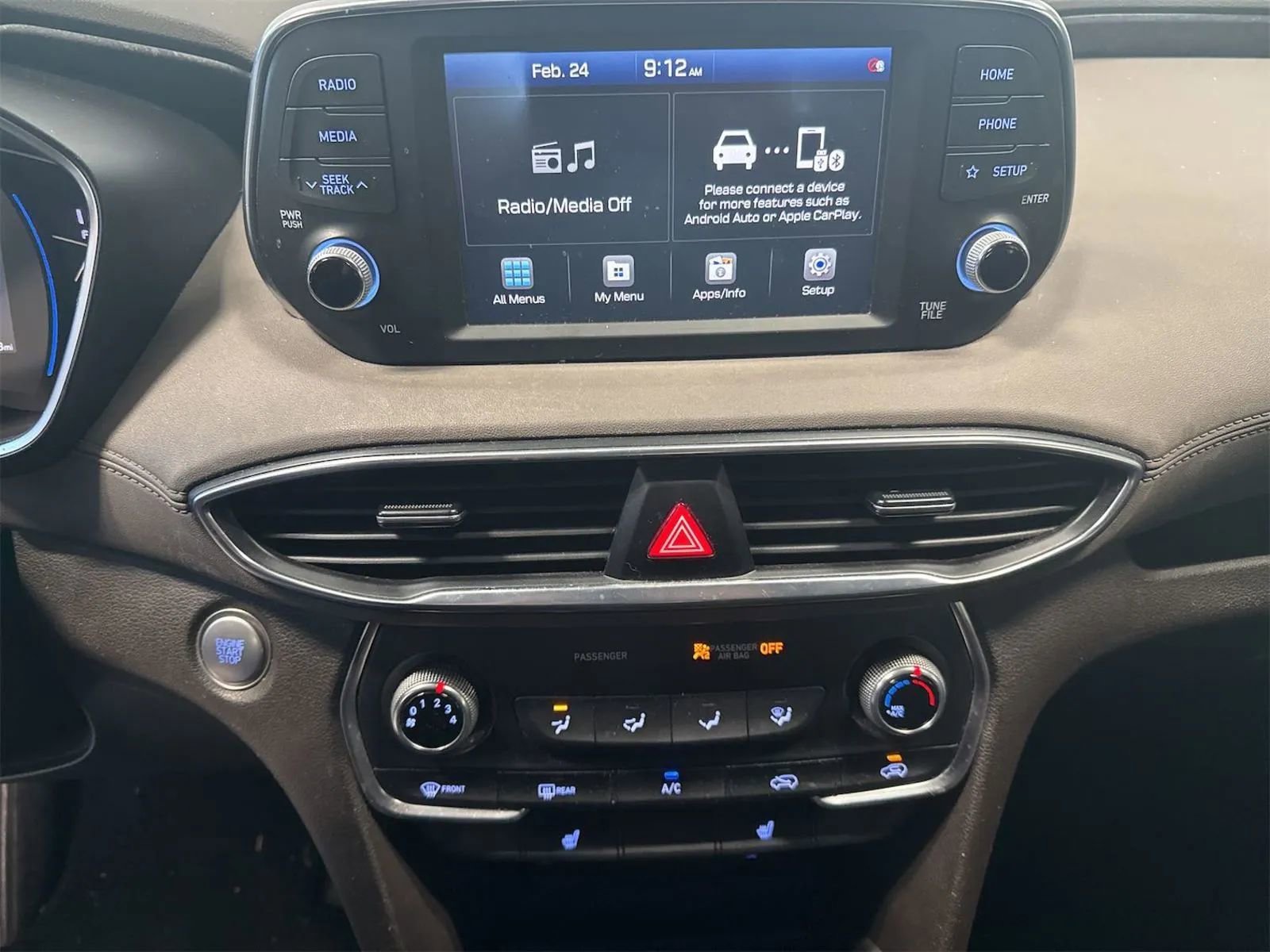 Used 2019 Hyundai Santa Fe SEL image 12