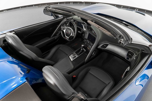 Used 2015 Chevrolet Corvette Z06 w/ 3LZ Preferred Equipment Group image 25