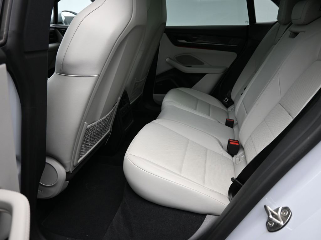 Certified 2024 Porsche Macan 4 Electric image 22