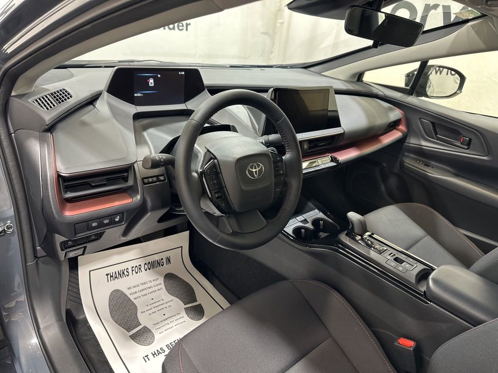 Used 2025 Toyota Prius Plug-In Hybrid image 25
