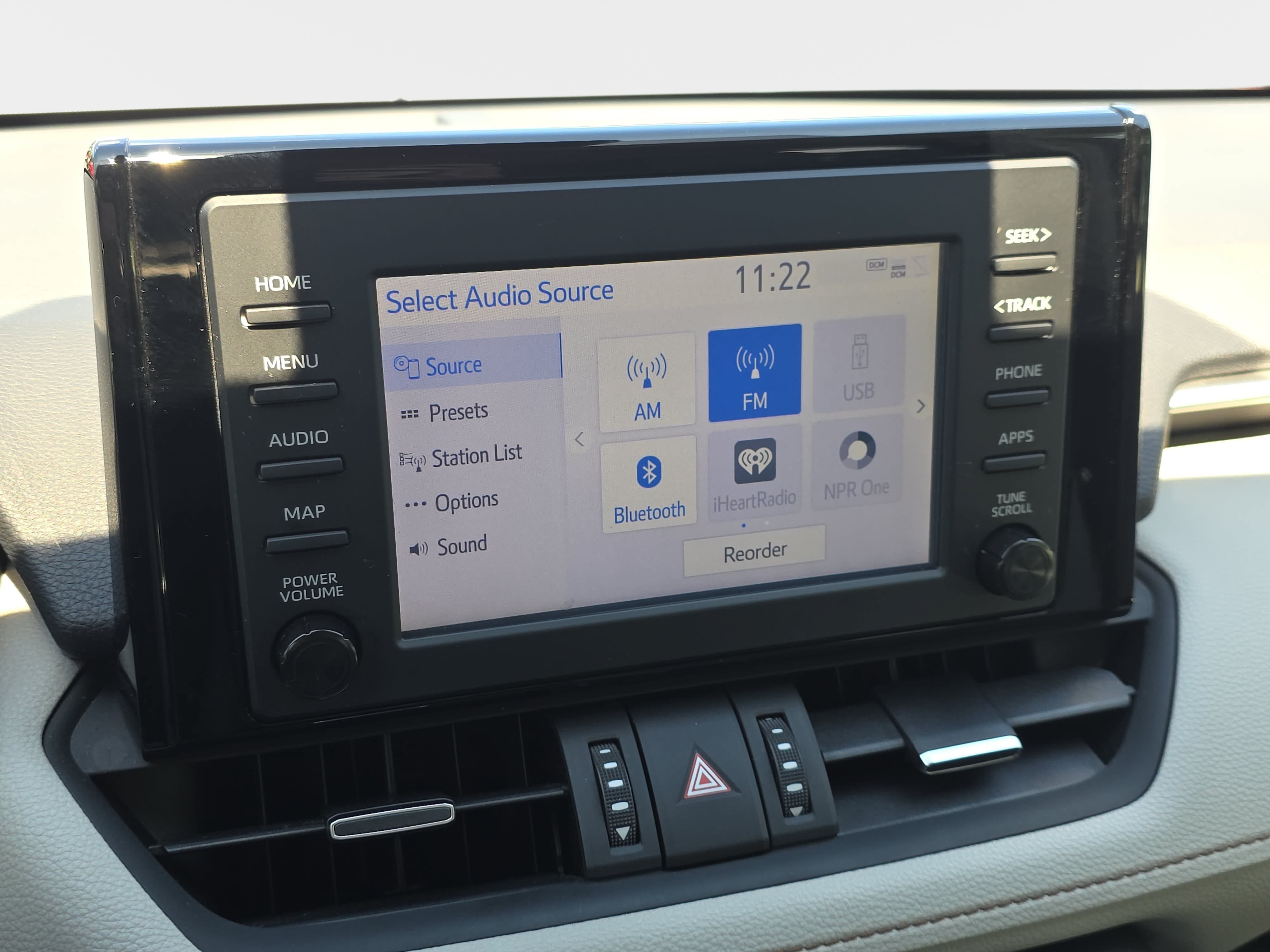 Used 2019 Toyota RAV4 XLE Premium FWD image 19