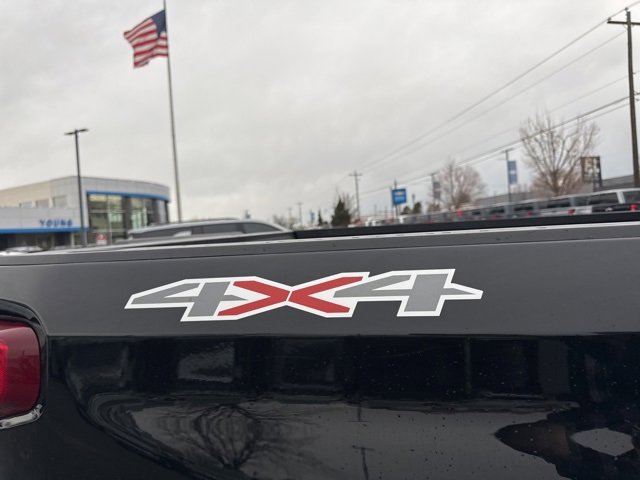 Used 2025 Chevrolet Silverado 1500 LT image 10