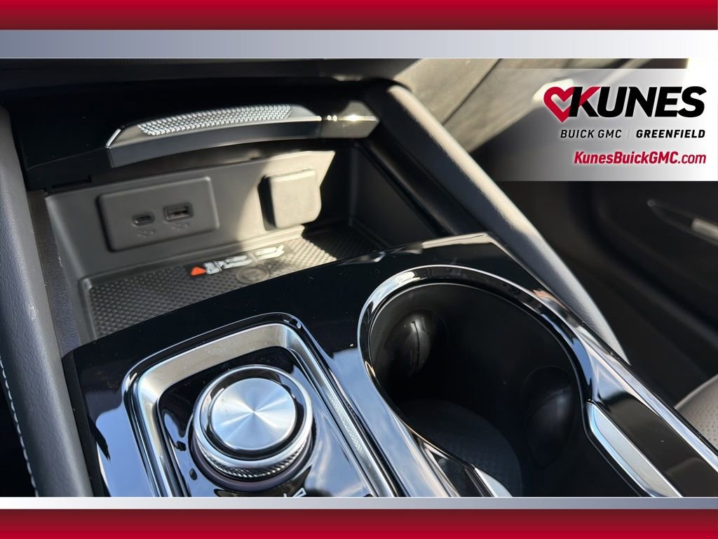 New 2026 Buick Envision Sport Touring image 32