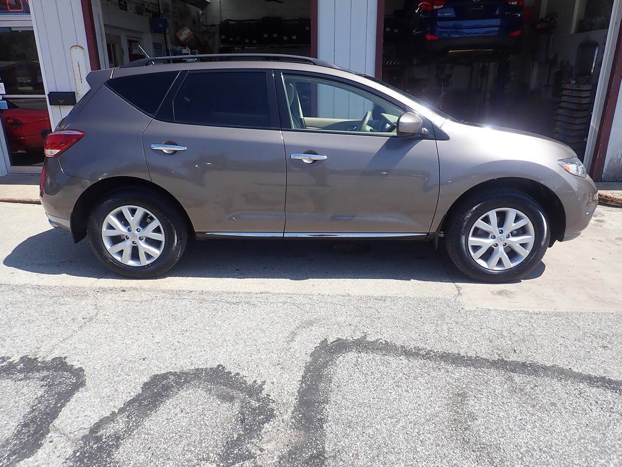 Used 2014 Nissan Murano SL w/ Navigation Package AWD/4WD image 22