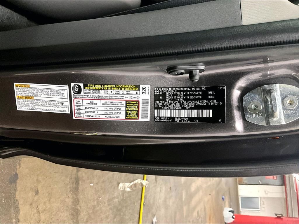 Certified 2020 Toyota Sienna XLE Premium AWD/4WD image 34