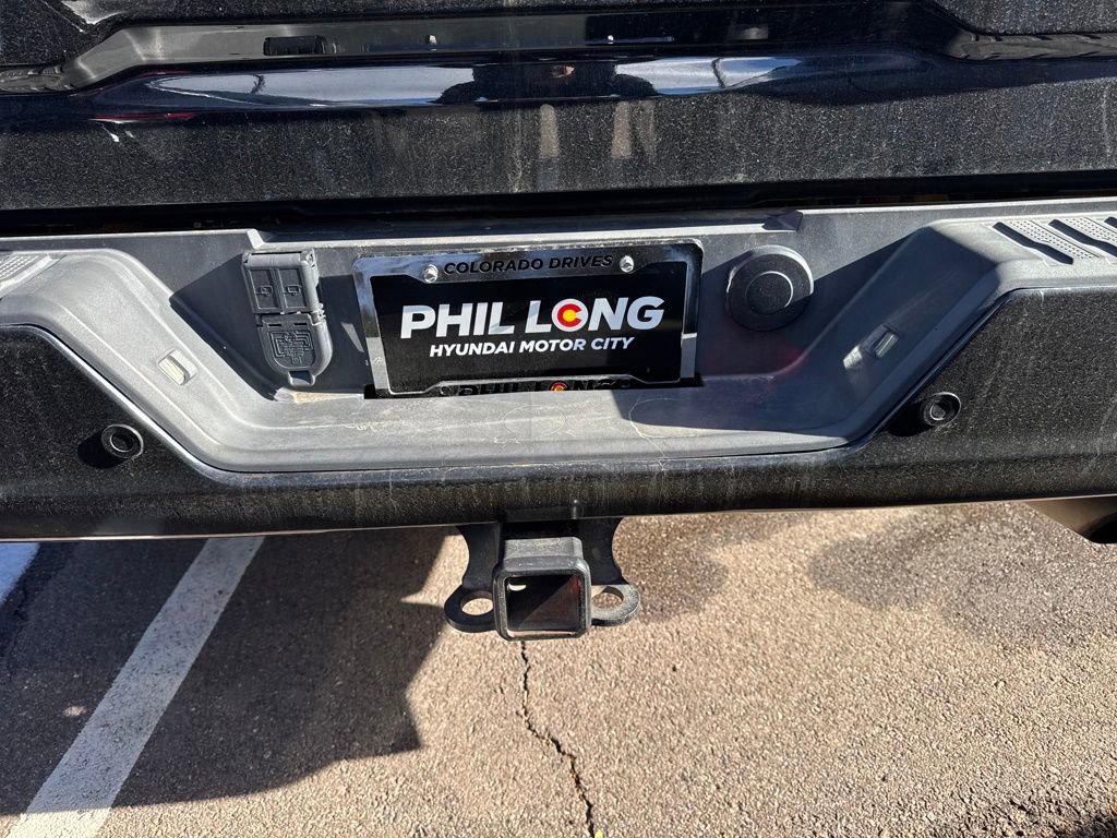 Used 2022 Chevrolet Silverado 2500 LTZ w/ LTZ Plus Package image 6