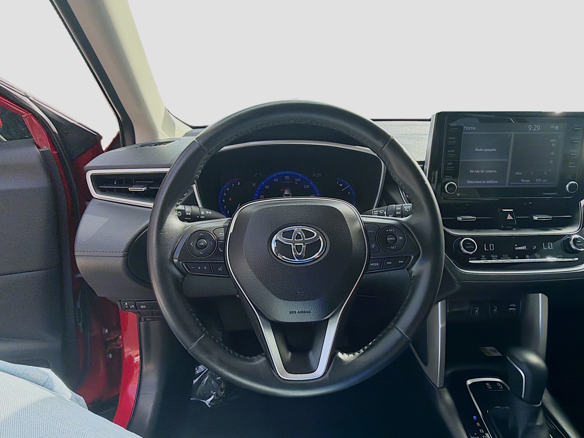 Used 2022 Toyota Corolla Cross XLE FWD image 10