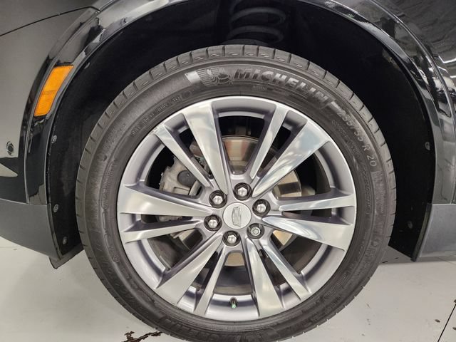 Used 2024 Cadillac XT5 Premium Luxury w/ Technology Package FWD image 8