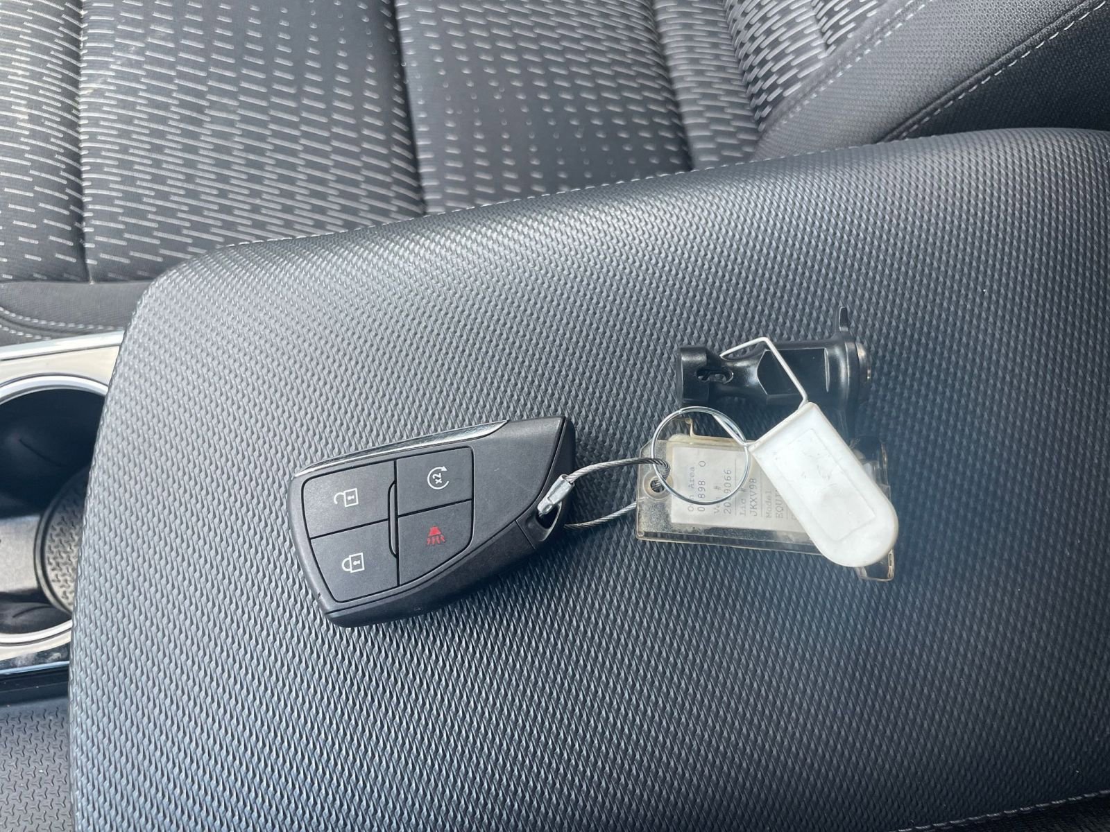 Used 2025 Chevrolet Equinox LT FWD image 22