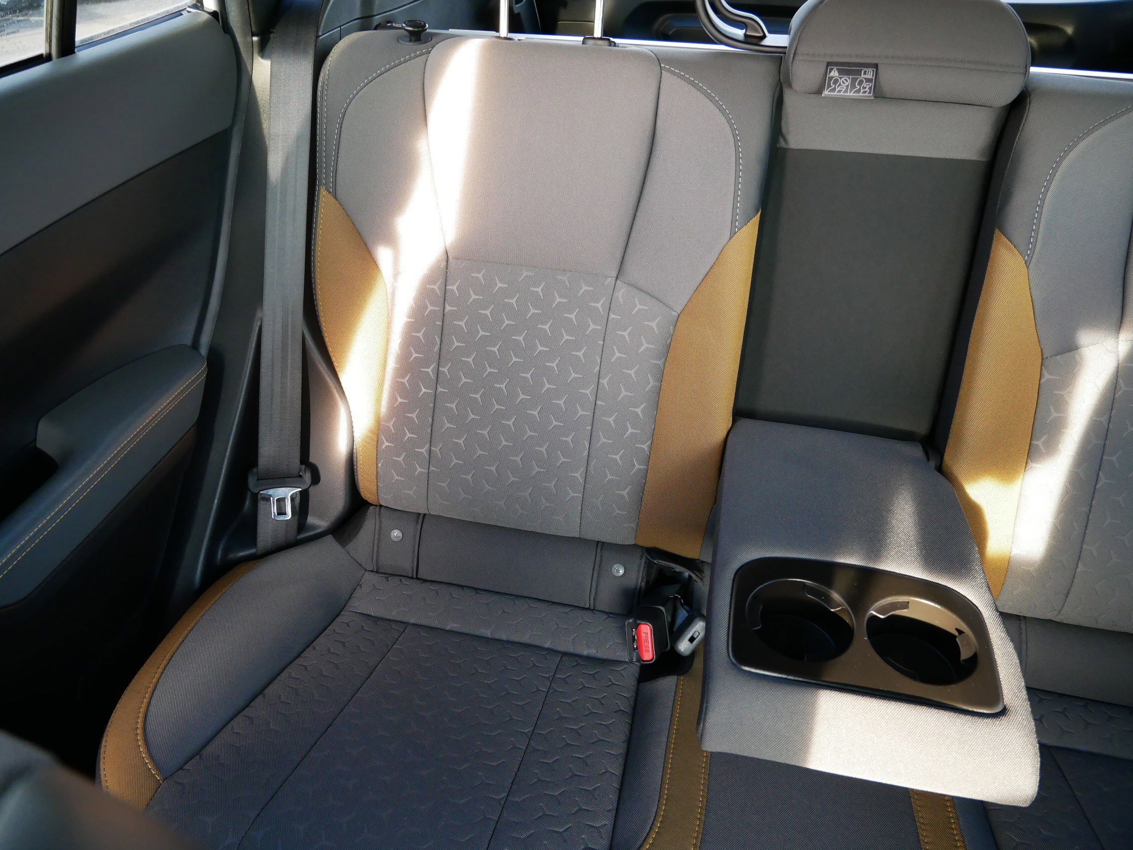 Used 2025 Acura ADX A-Spec image 12