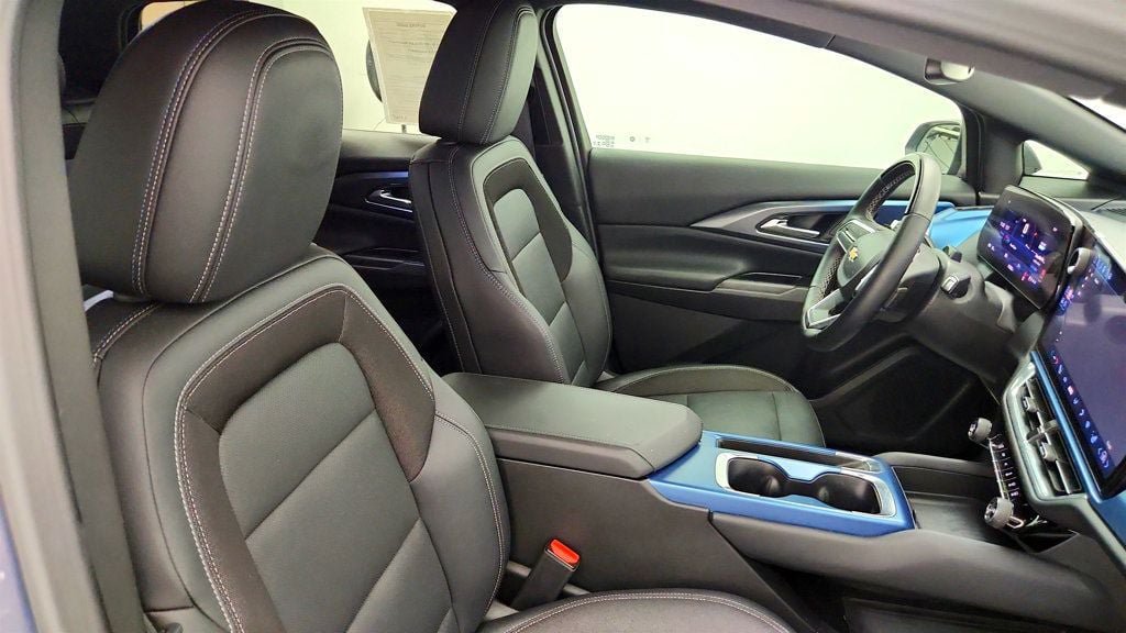 Used 2024 Chevrolet Equinox EV LT w/ Active Safety Package 3 FWD image 23