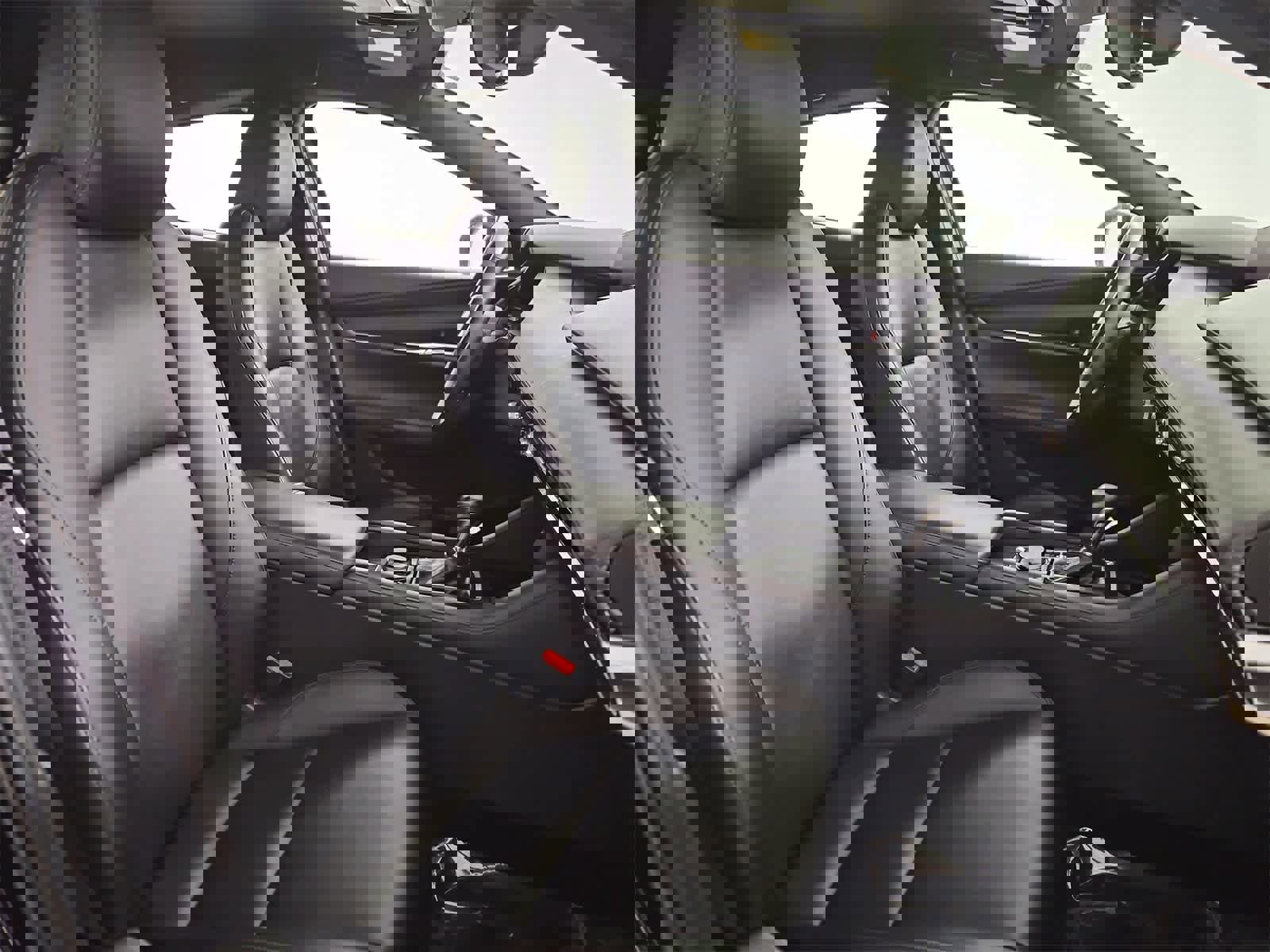 Used 2019 MAZDA MAZDA3 Hatchback image 21