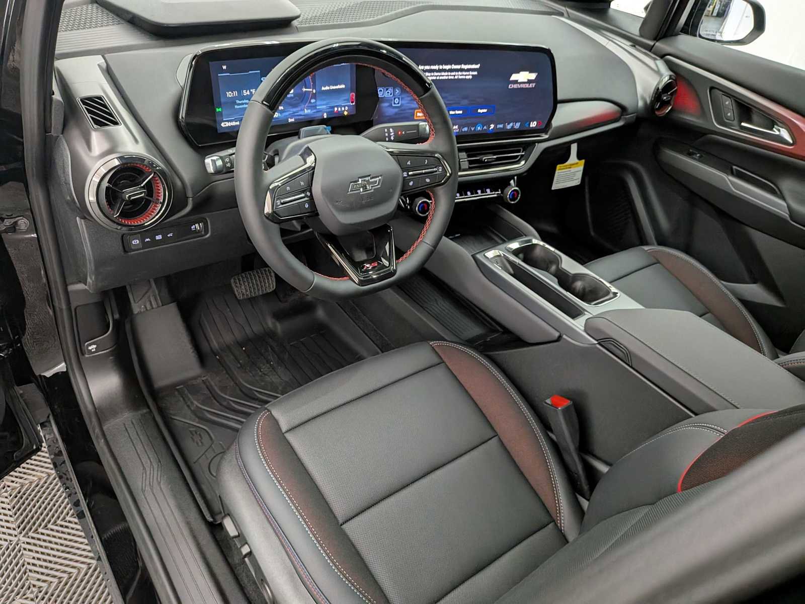 New 2026 Chevrolet Equinox EV RS image 2