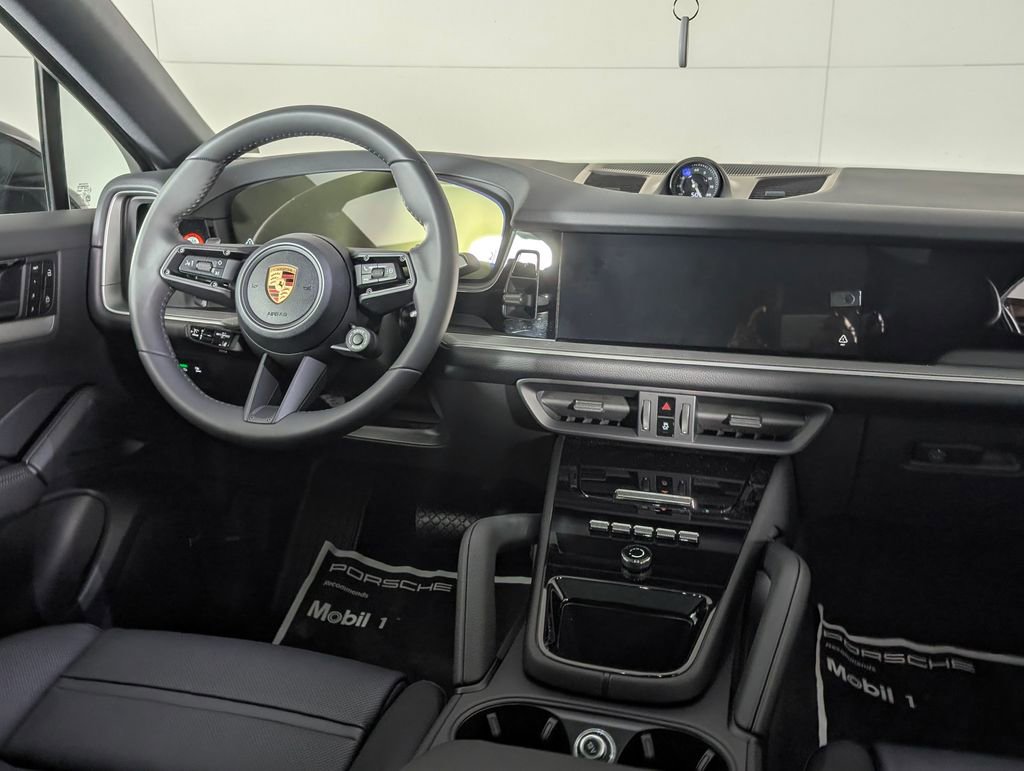 New 2026 Porsche Cayenne Coupe image 23