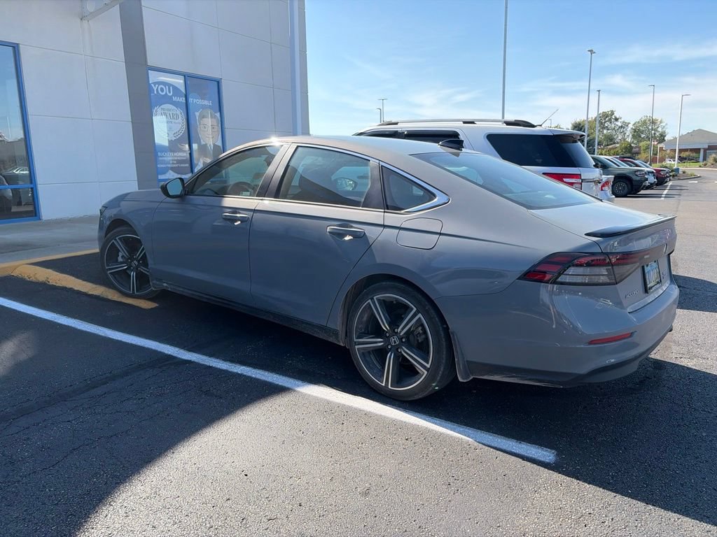 Used 2024 Honda Accord Sport image 10