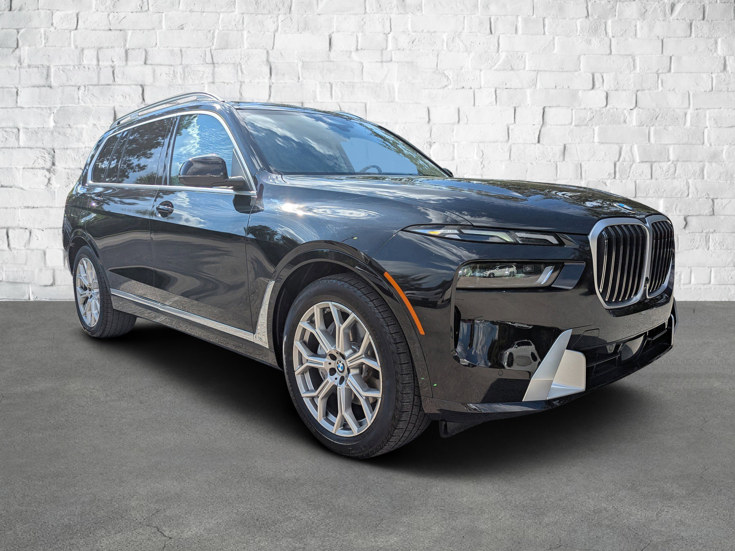 Used 2025 BMW X7 xDrive40i w/ Premium Package