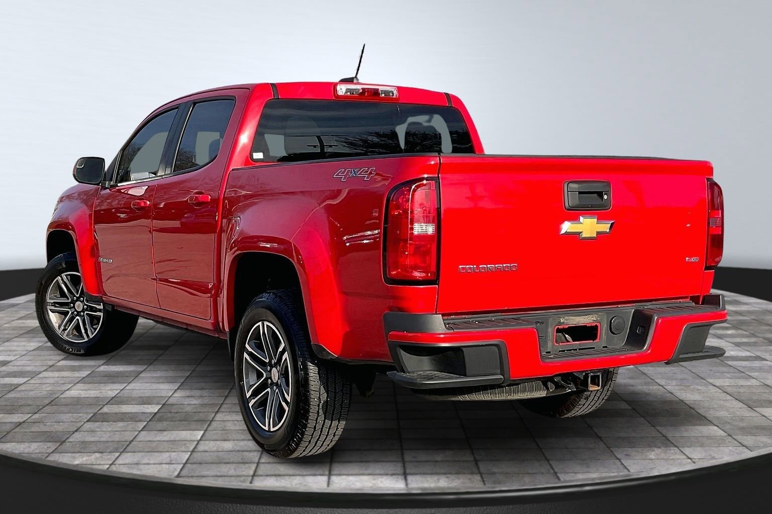 Used 2019 Chevrolet Colorado W/T w/ Custom Special Edition image 11