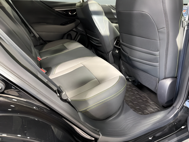 Certified 2025 Subaru Outback Onyx Edition AWD/4WD image 35