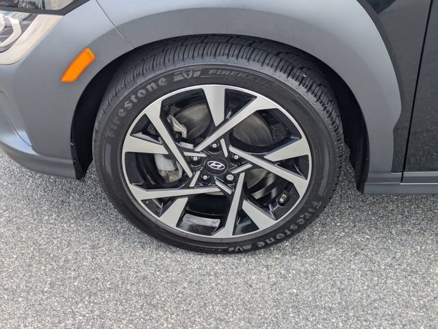 Used 2023 Hyundai Kona Limited FWD image 13